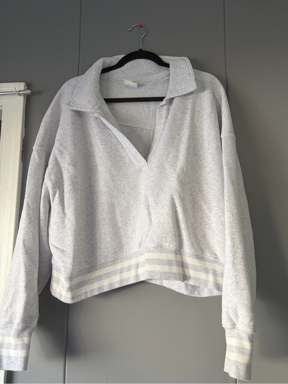 aerie Light Gray Cropped Pullover with Stripe Hem
